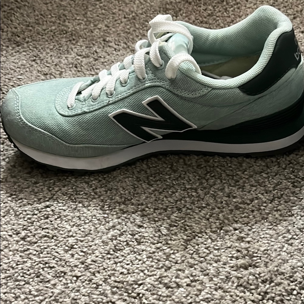 New Balance Mint Green Athletic Shoes